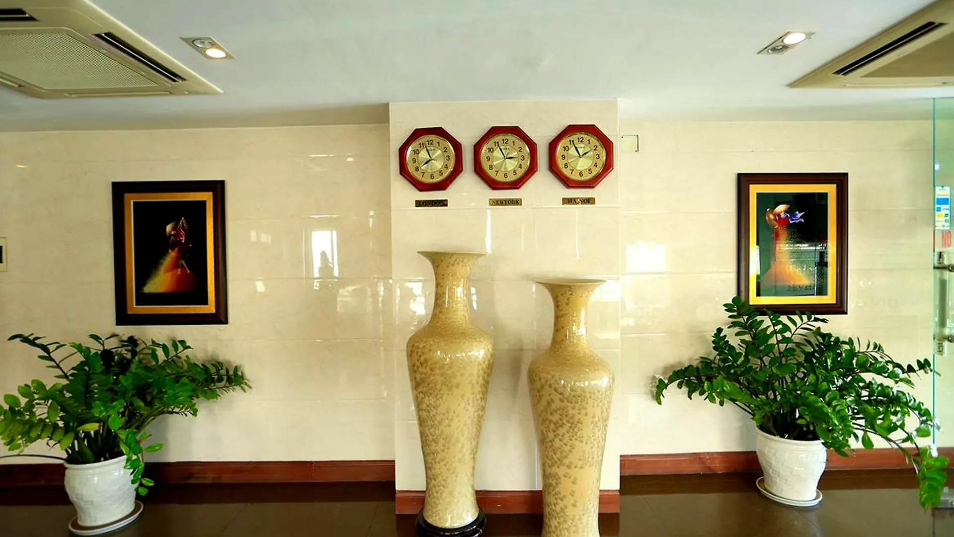 Avalon Hotel Danang 2*, Da Nang